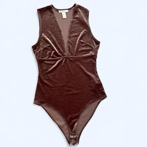 Forever 21 Small Rosewood Mauve Velour Velvet Deep V Sleeveless Bodysuit Top